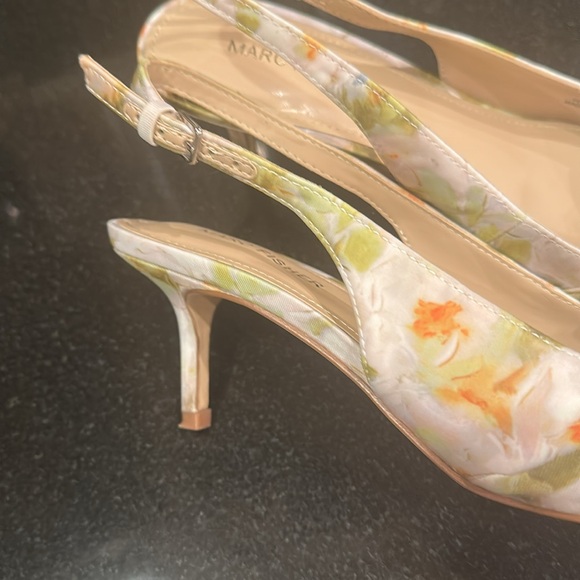 Marc Fisher size 8.5 bow highlight kitten heels - Picture 3 of 5